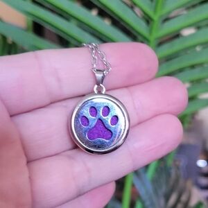 Paw diffuser necklace